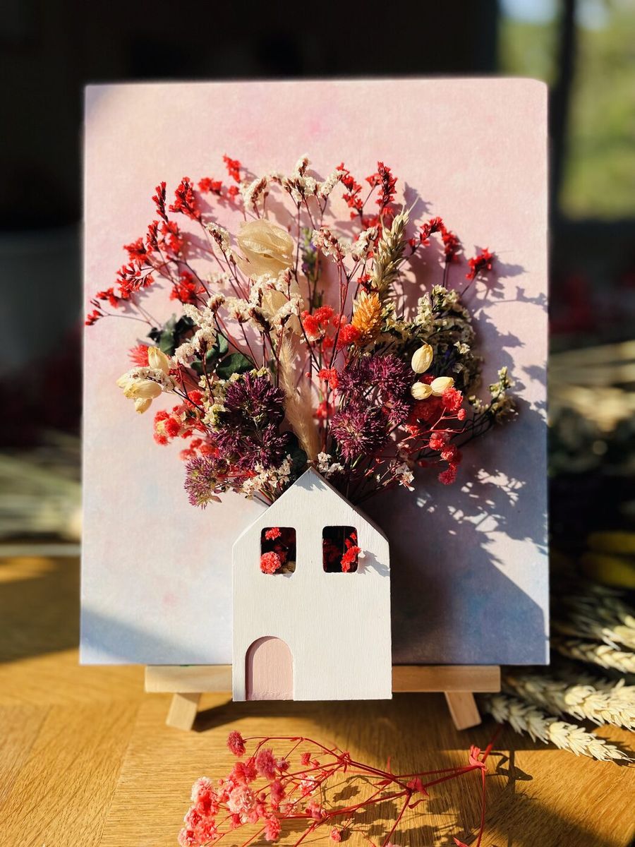 Une composition florale réalisée en atelier